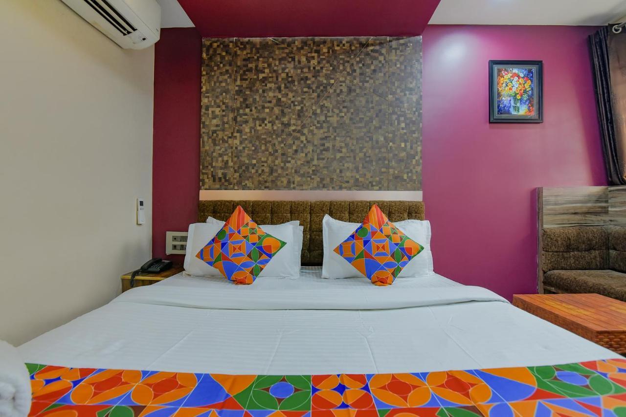 Fabhotel Middleton Desire - Nr Niladri Vihar Square บูบันเนสชวาร์ ภายนอก รูปภาพ
