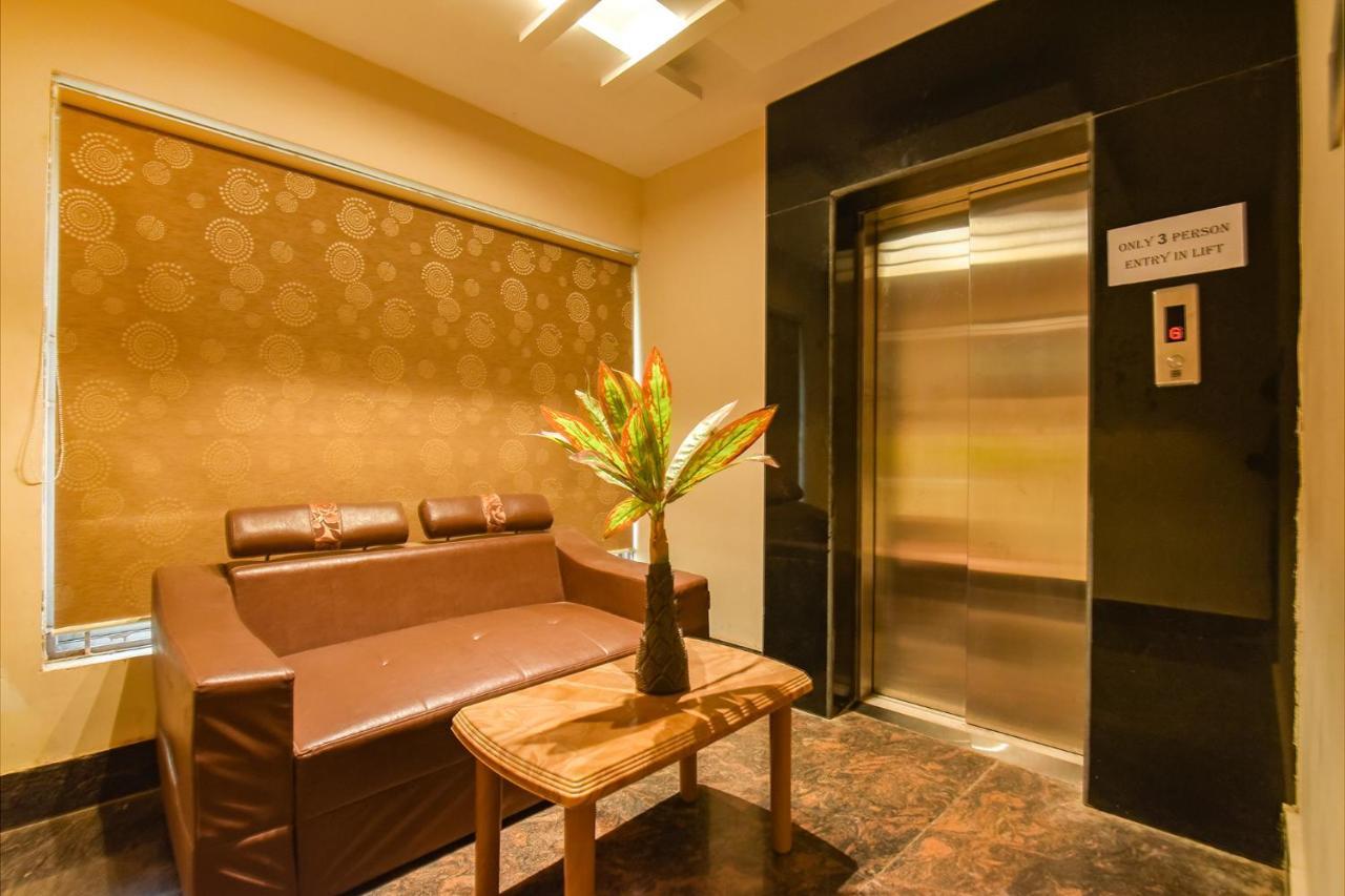 Fabhotel Middleton Desire - Nr Niladri Vihar Square บูบันเนสชวาร์ ภายนอก รูปภาพ