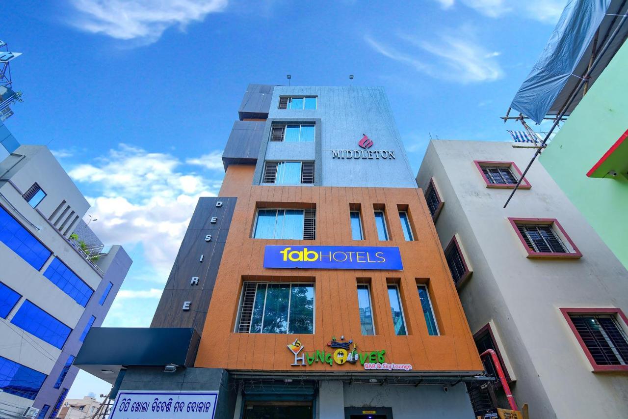 Fabhotel Middleton Desire - Nr Niladri Vihar Square บูบันเนสชวาร์ ภายนอก รูปภาพ