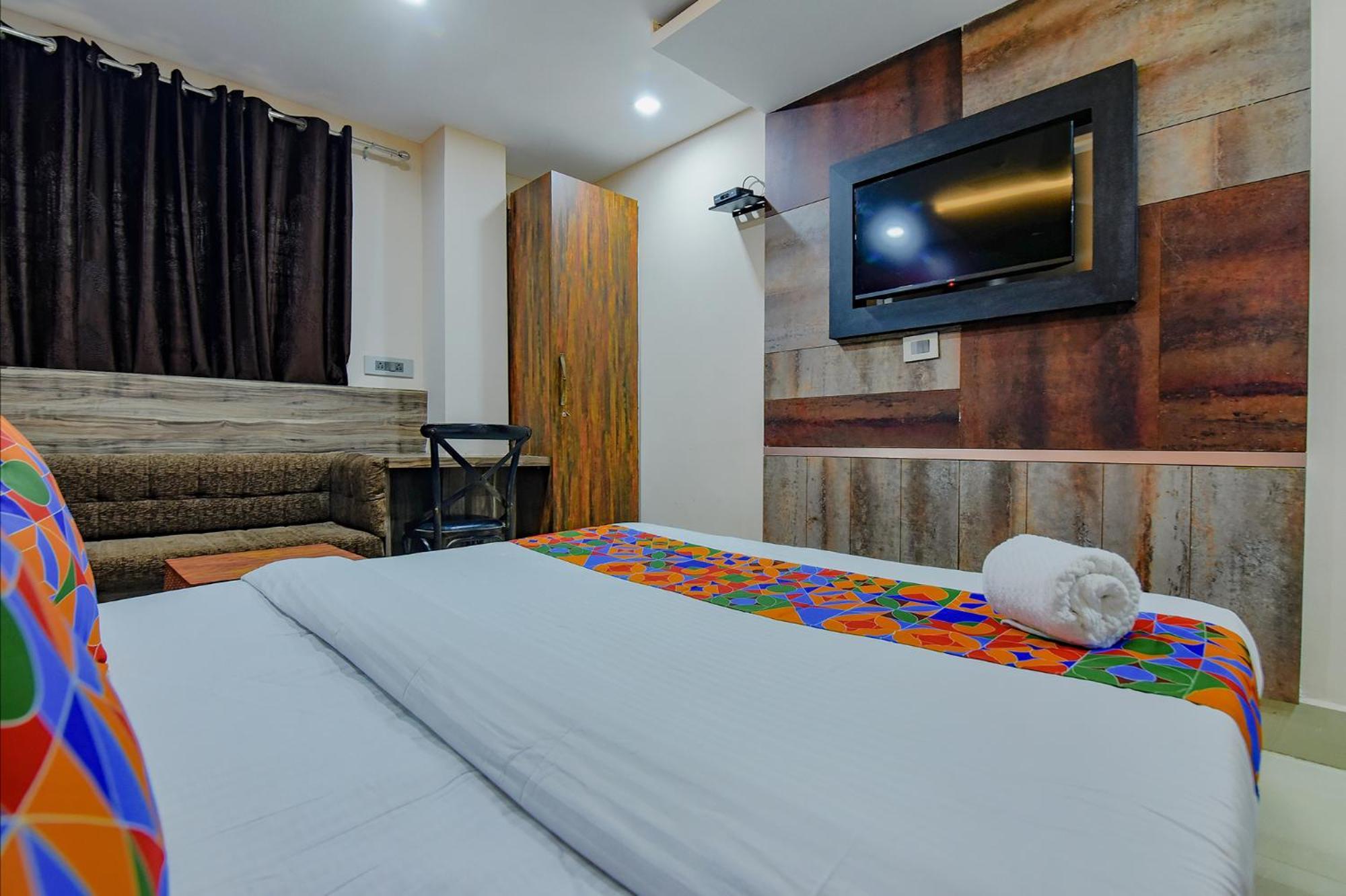 Fabhotel Middleton Desire - Nr Niladri Vihar Square บูบันเนสชวาร์ ภายนอก รูปภาพ